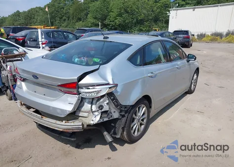 2017 Ford Fusion Se z USA, uszkodzony, nr VIN 3FA6P0H79HR125426